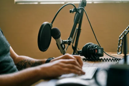 Cara Menghasilkan Uang dari Podcast: Transformasi Hobi Menjadi Bisnis